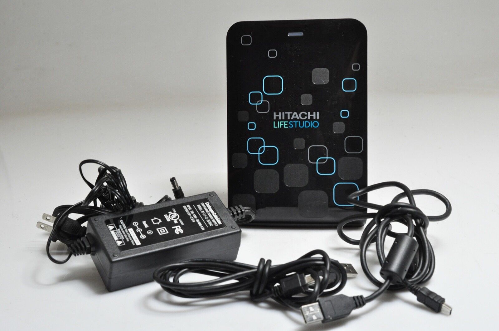 Hitachi Life Studio Desk 500 GB Hard Drive-AC and USB cord- Working