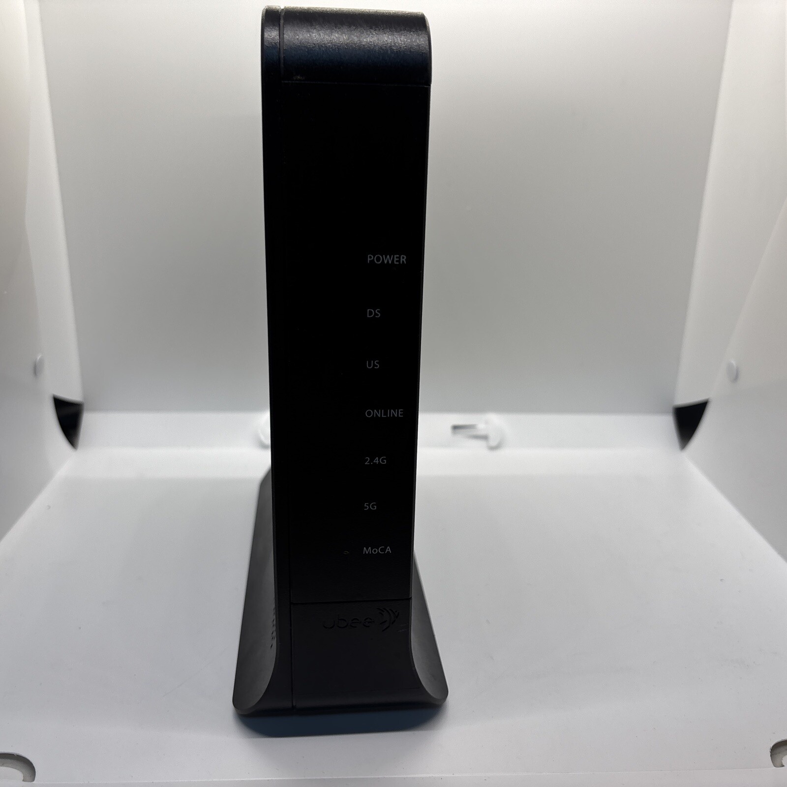 Ubee DDW365 Wireless Docsis 3.0 Cable Modem Router Gateway (missing Power Cord)