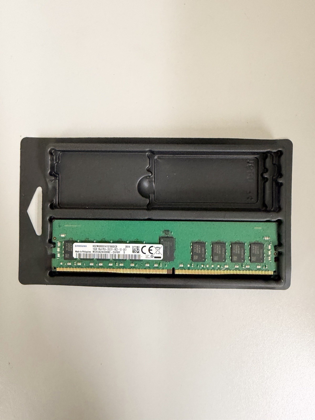 Samsung M393A2K40DB2-CVFBY 16GB PC4-2933Y-RC2-12-DC1 Memory