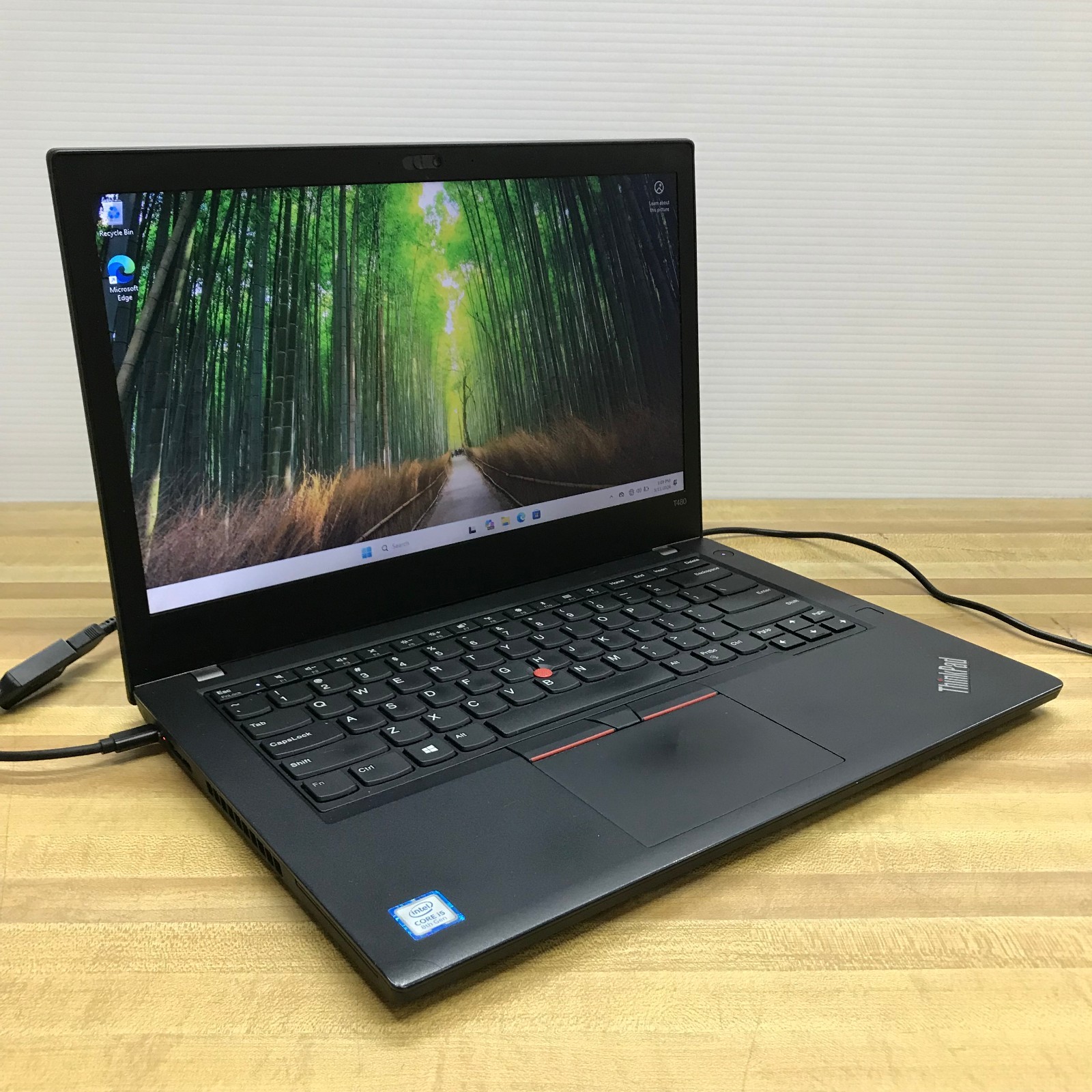 Lenovo ThinkPad T480 14" FHD i7-8550U 1.80GHz 8GB RAM 256GB SSD (Windows 11 Pro)