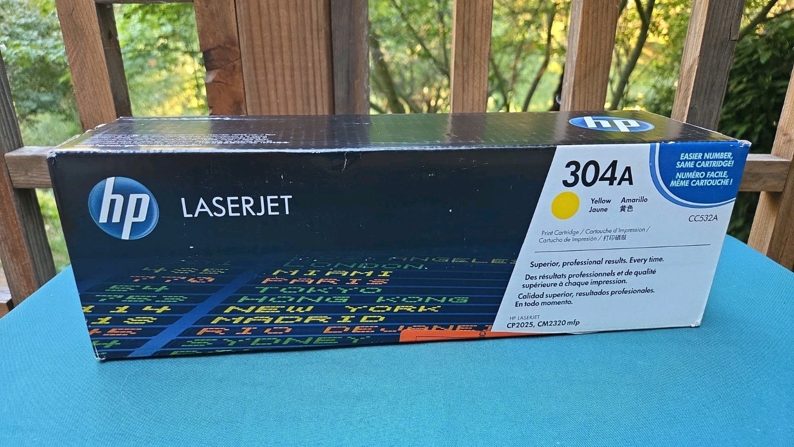 New Open Box HP 304A Yellow Original LaserJet Toner Cartridge, CC532A