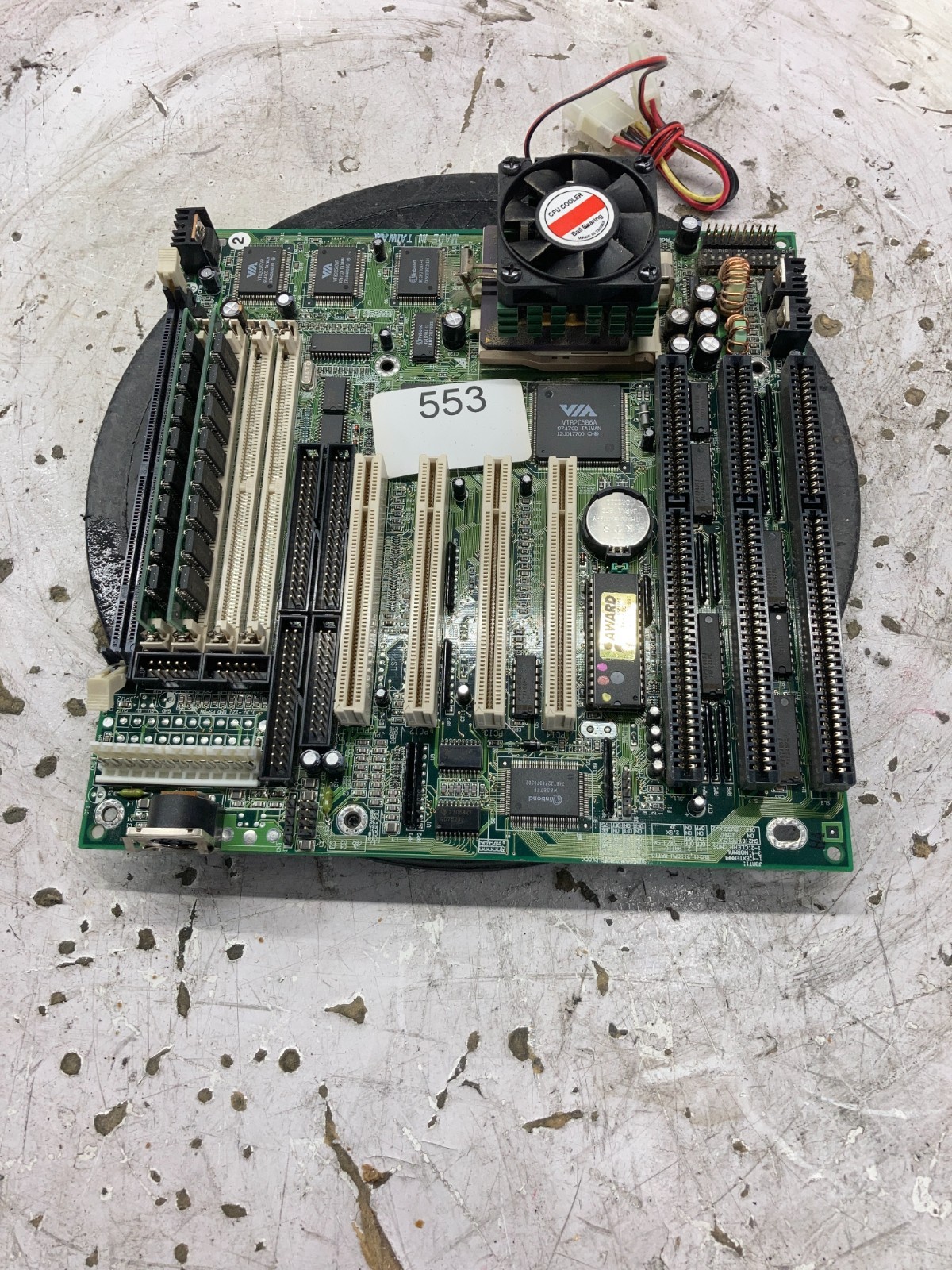 TMC AI5VP-B1-0807 Cyrix / IBM 6x86MX-PR200 32MB NO HDD