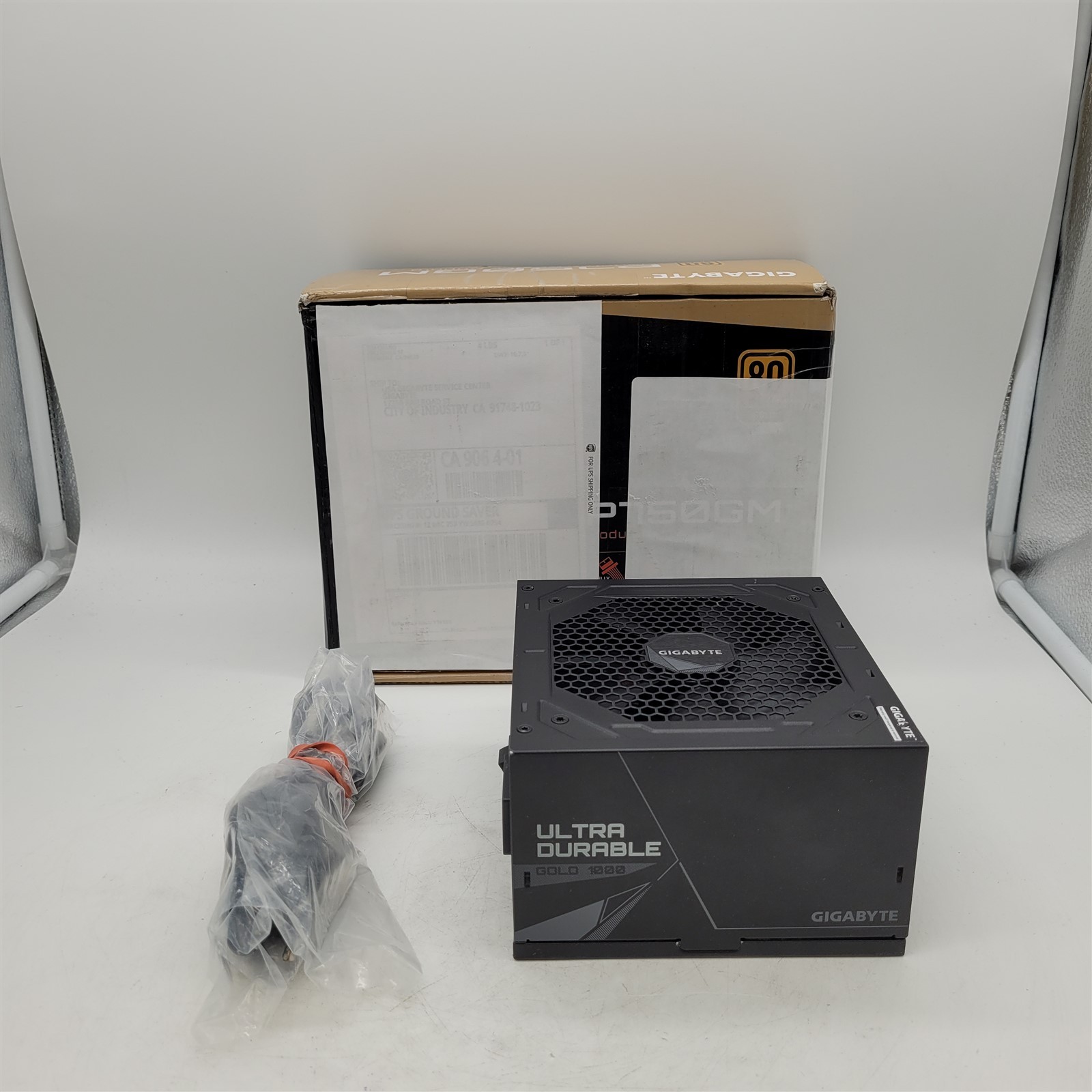 GIGABYTE PG5 Rev 2.0 1000W 80+ Gold Fully Modular Power Supply *NO CABLES*