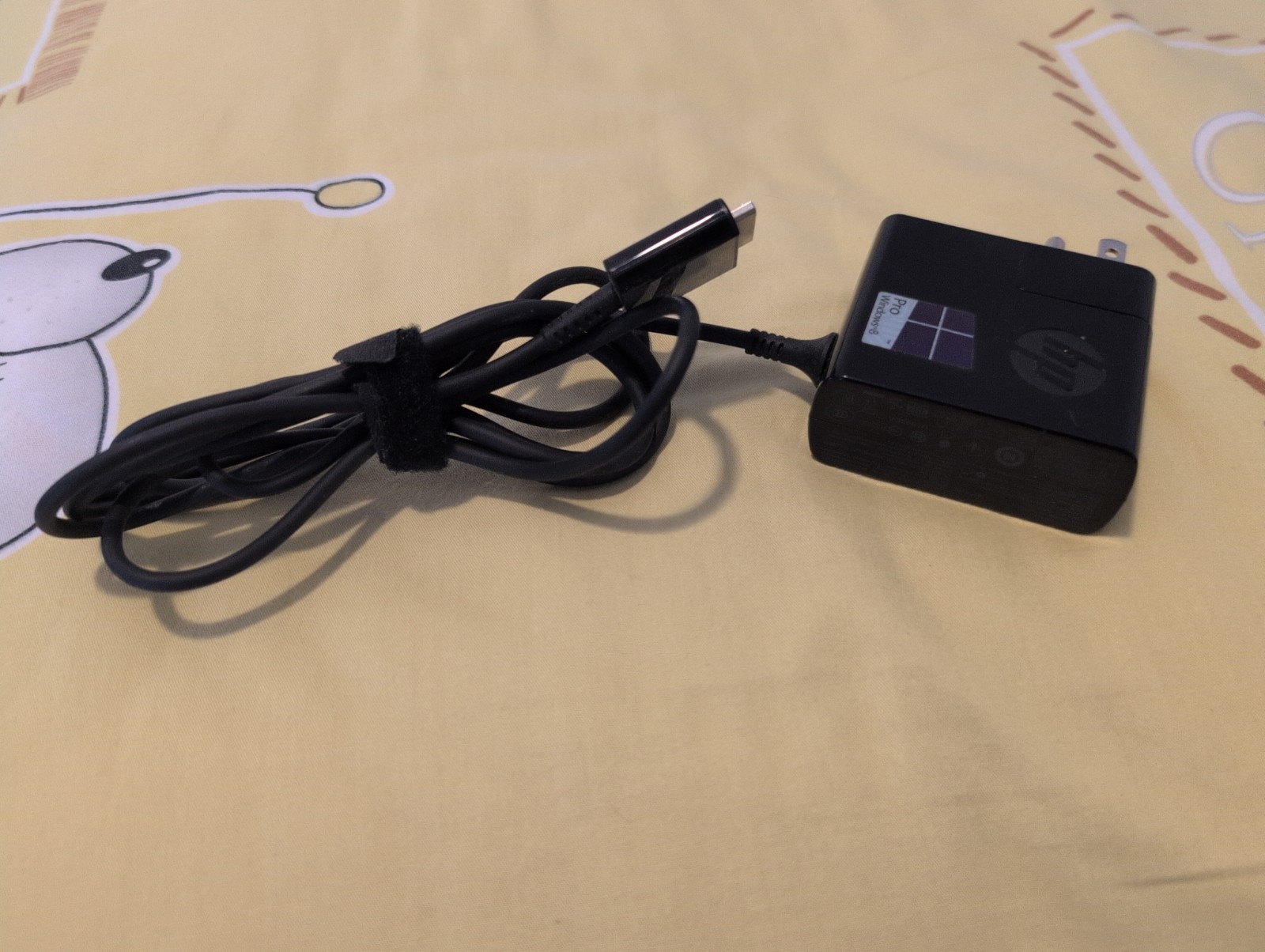 Genuine HP 10W AC Power Adapter Charger HSTNN-DA34 685735-003 9V 1.1A