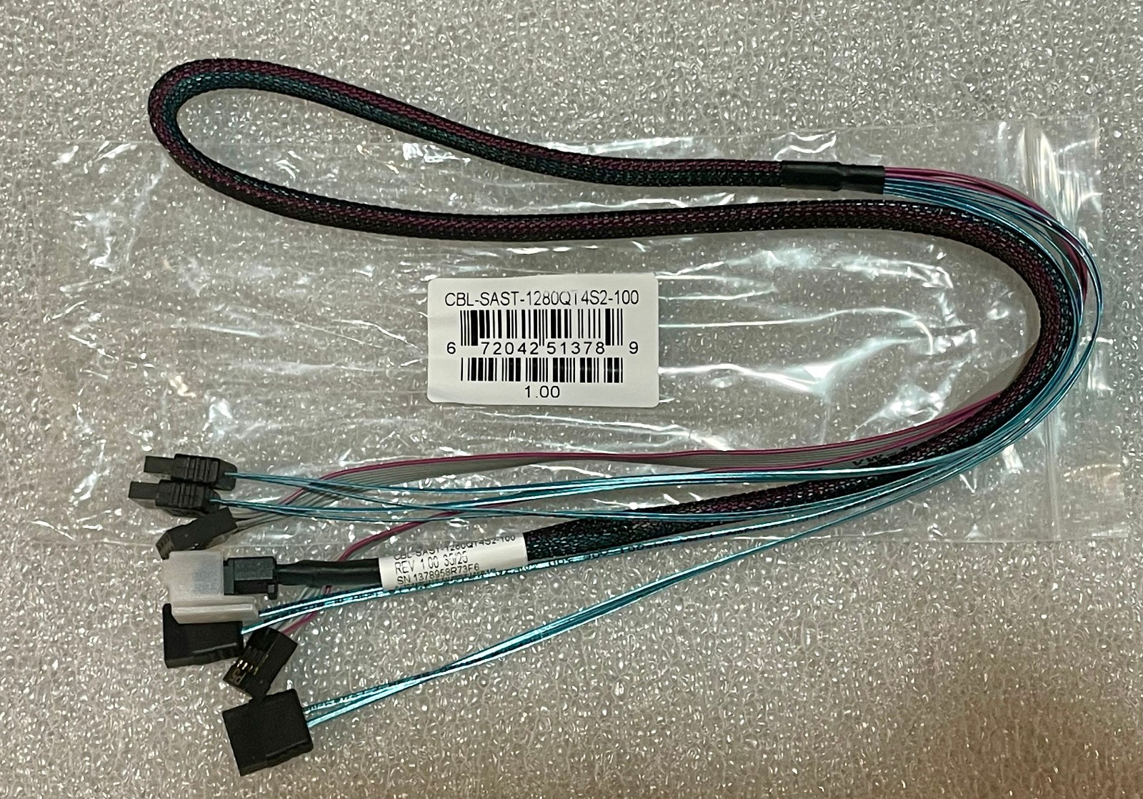 Supermicro CBL-SAST-1280QT4S2-100 SlimSASx4 STR to 4xSATA w/2SB,80CM,100Ohm