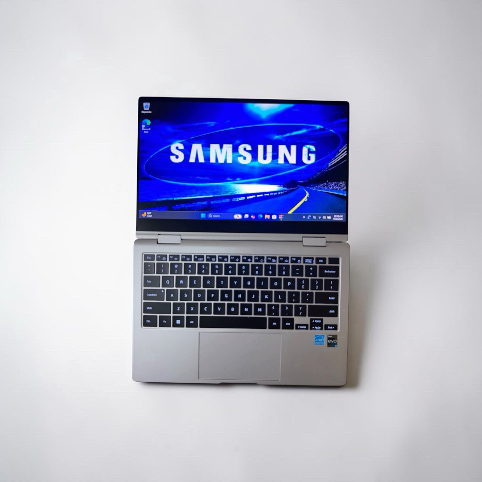 Samsung Galaxy Book2 Pro 360 13.3" FHD TOUCH i7-1260P 16GB 477GB SSD W11H pro 