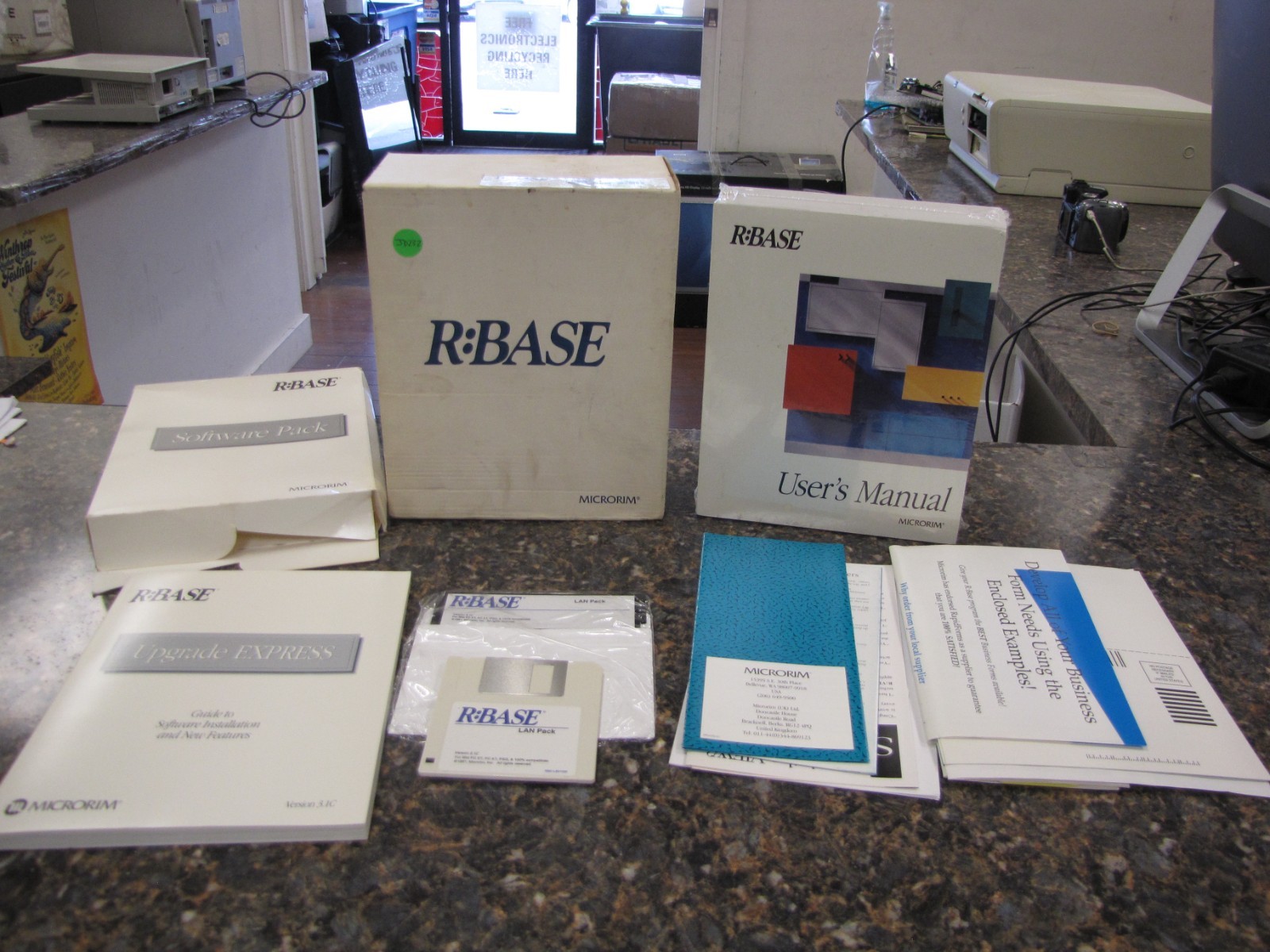 Vintage Microrim R: BASE Version 3.1 Lan Pack Disks and Manual - JD232