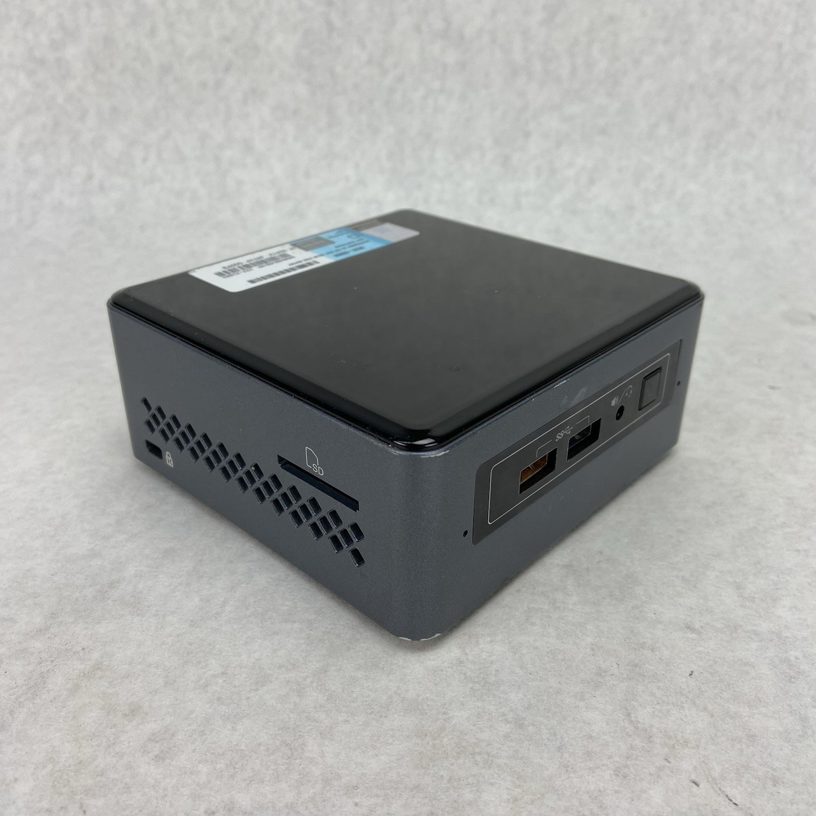 Intel NUC6CAY NUC Intel Celeron J3455 1.5GHz 4GB RAM No HDD\OS\AC