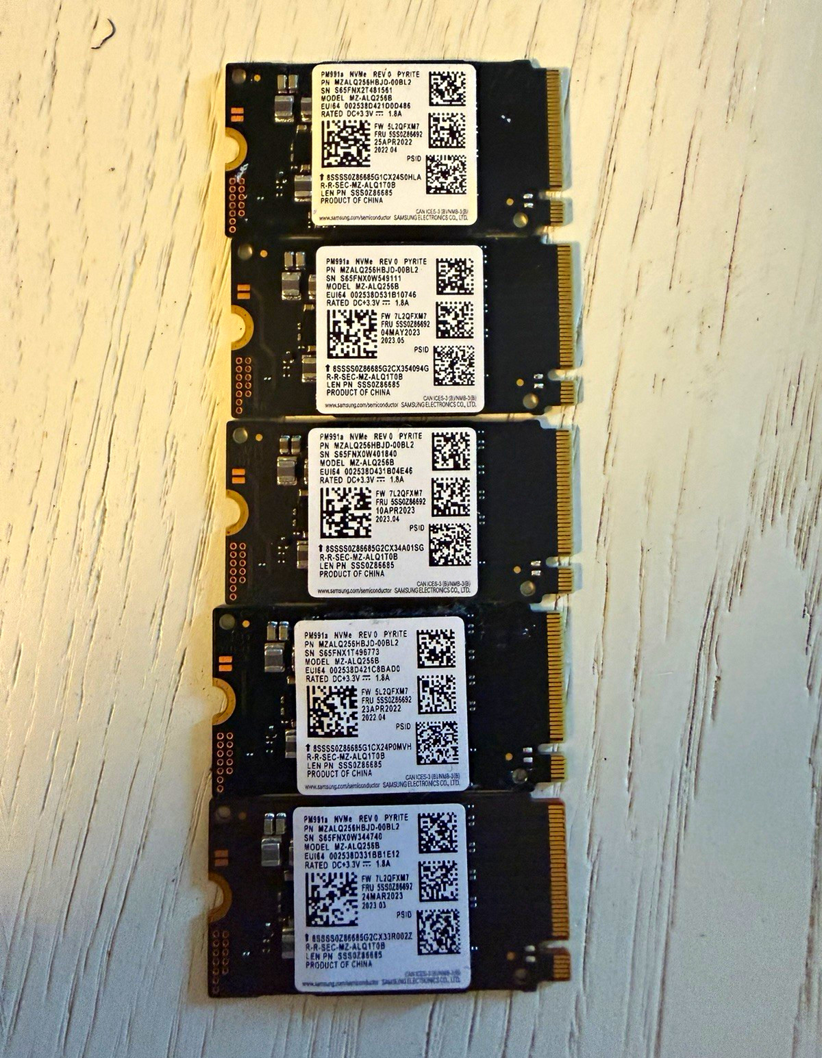 Samsung PM991a 256GB NVMe PCIe M.2 2230 Internal SSD Lot of 5
