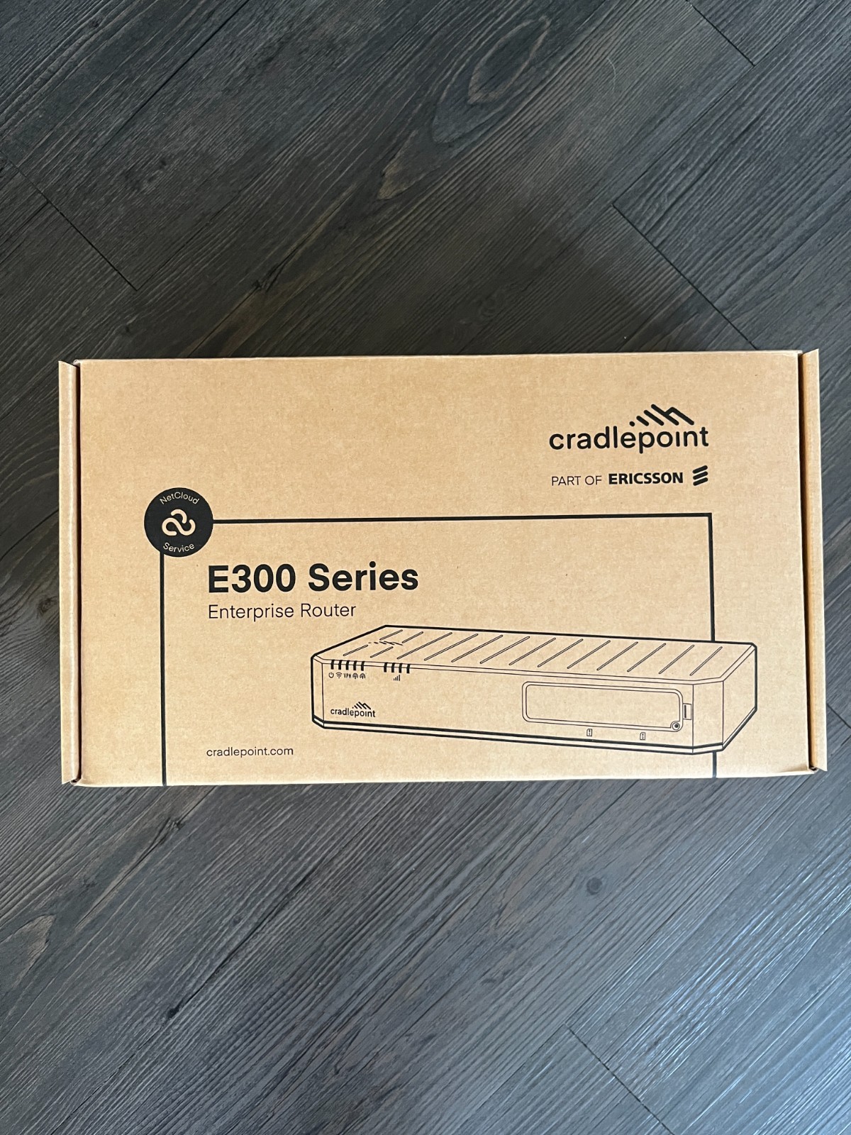 Ericsson Cradlepoint E300-5G 6855D WLAN Router Switch 5G + Wifi US/CA