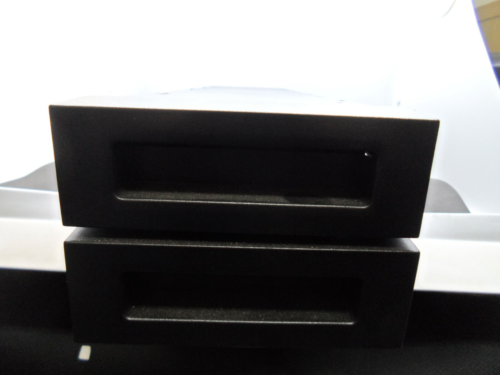 HP Oracle SUN SL24 Msl2024 2U library Left magazine w/Mail black bezel 380-1575