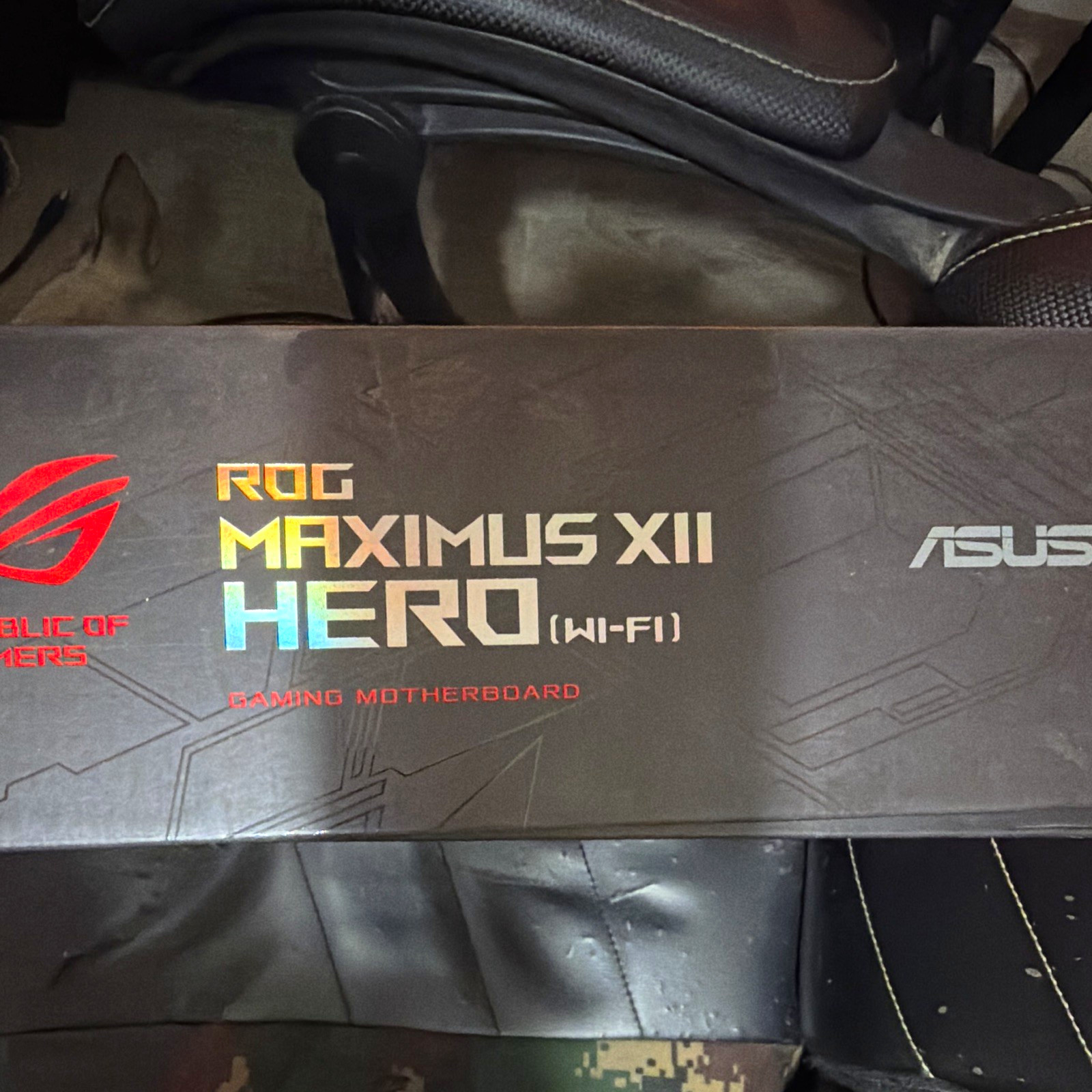 ASUS ROG Maximus XII Hero (Wi-Fi) ATX LGA1200 + Intel Core i9-11900K+ 32gb ram