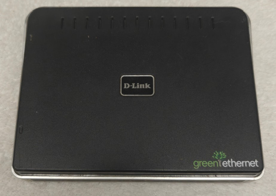 D-Link  DGS (DGS2205) Ver. B2, 5-Ports External Switch