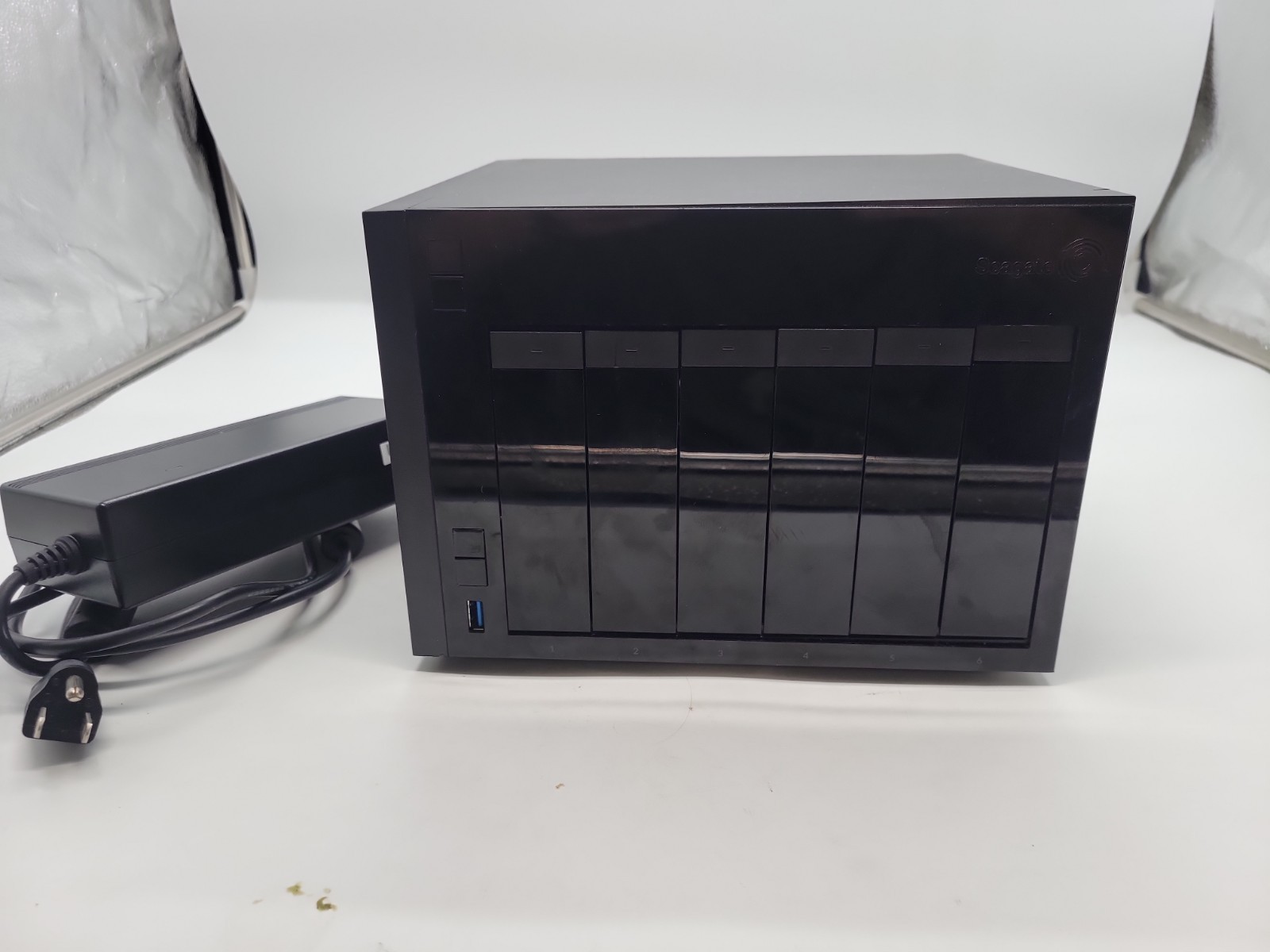 Seagate NAS 6-Bay Pro (Read)
