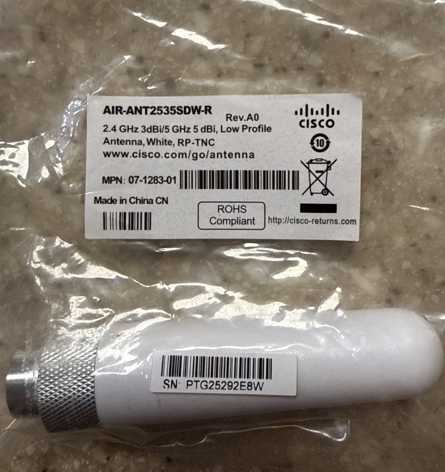 Cisco Aironet AIR-ANT2535SDW-R 2.4GHz 5 dBi Omni Antenna RP-TNC