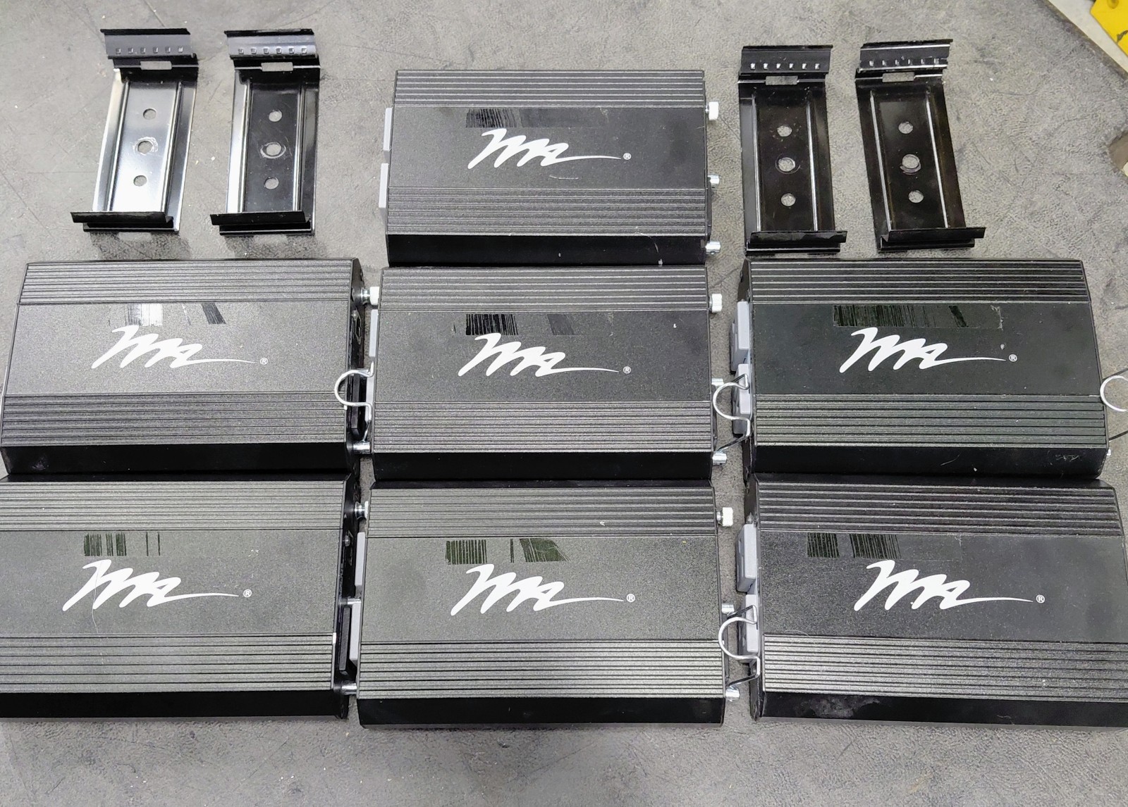 Middle Atlantic RLNK-215 ◇ Black ◇ 2-Outlet ◇ IP Controlled ◇ PDU
