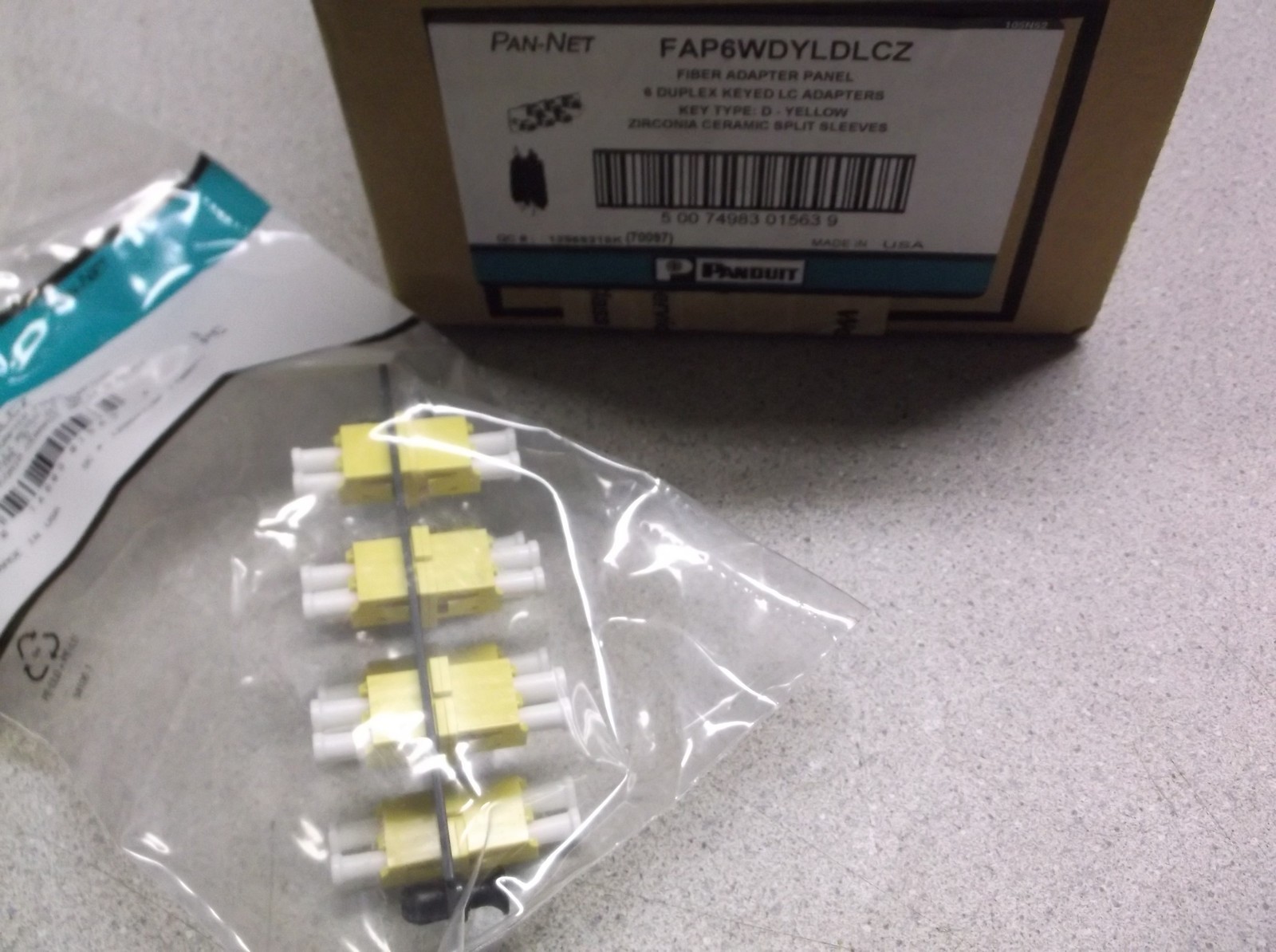 NEW Panduit FAP6WDYLDCZ Pan-Net Fiber Adapter Panel *FREE SHIPPING*