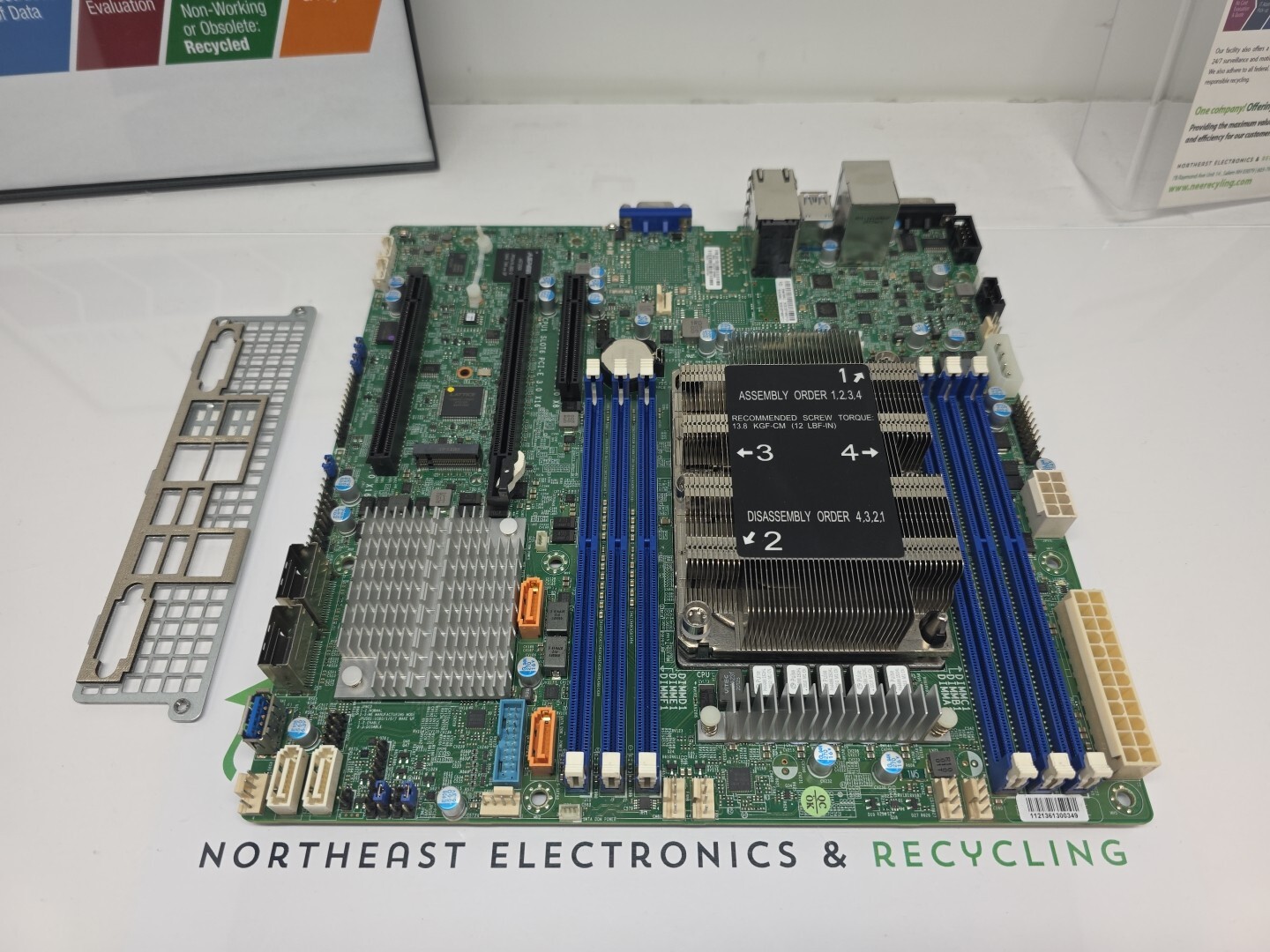 Supermicro X11SPM-F Motherboard microATX Single Socket P (LGA-3647)