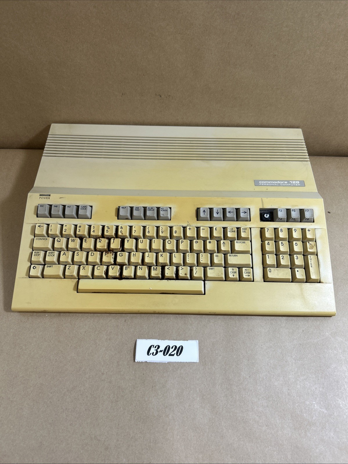 Commodore 128 C128 Computer FOR PARTS / REPAIR Untested Missing Key No Cords