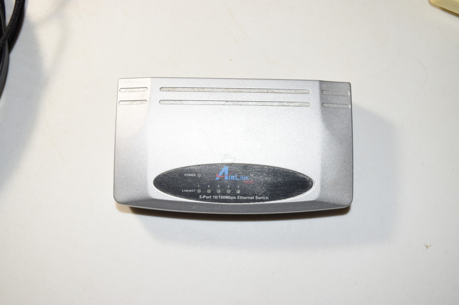 AirLink 101 5-Port 10/100 Ethernet Switch Model ASW105/A4