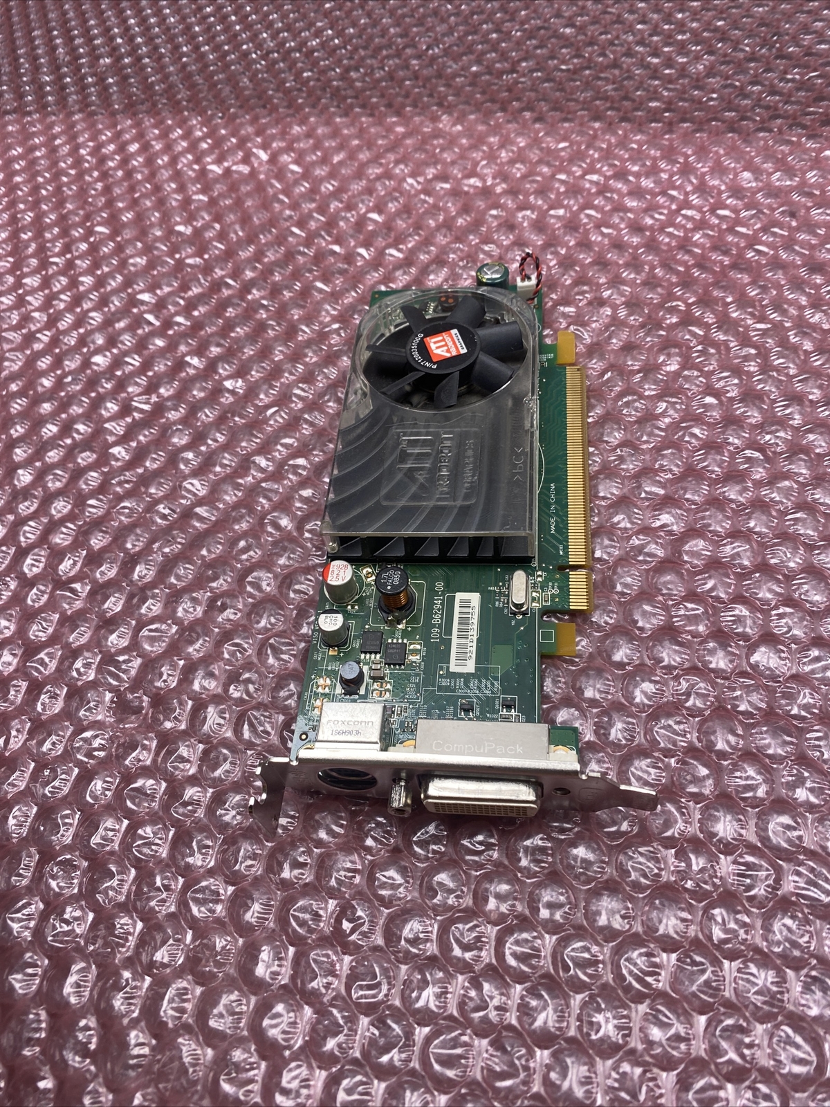 Dell ATI Radeon HD3450 256MB 0Y104D Y104D Video Card CN-0Y104D