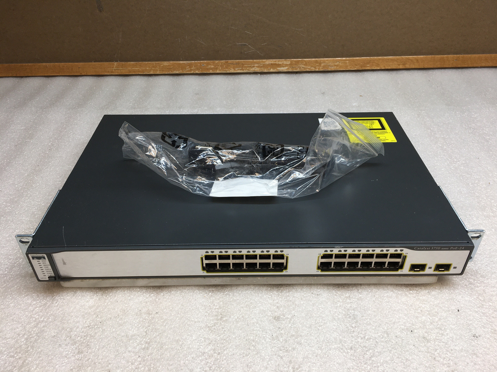 Cisco WS-C3750-24PS-S 24 Port 10/100 Ethernet Switch With Rack Ears
