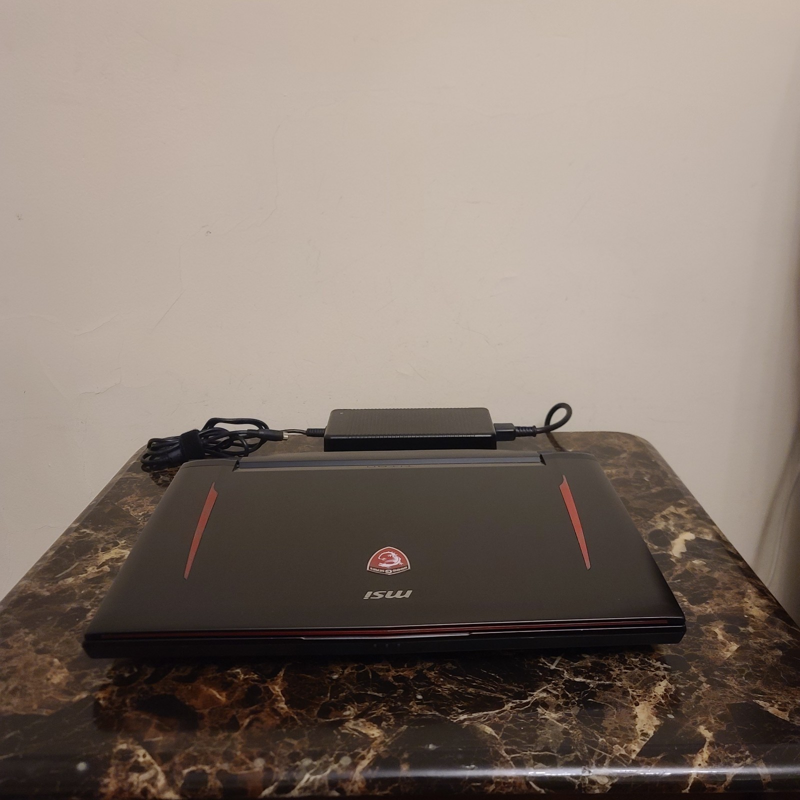 MSI GT73VR 6RF TITAN PRO GAMING LAPTOP i7-6820HK 32GB RAM GTX 1080 512GB+512GB 