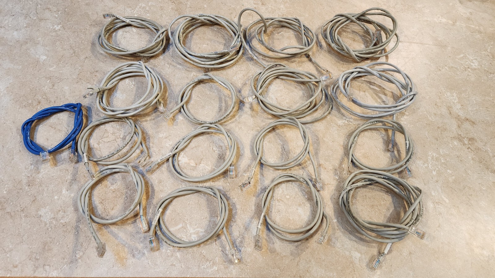 Lot of 17pcs Cat5e Network Ethernet Patch Cable RJ45 Computer Network