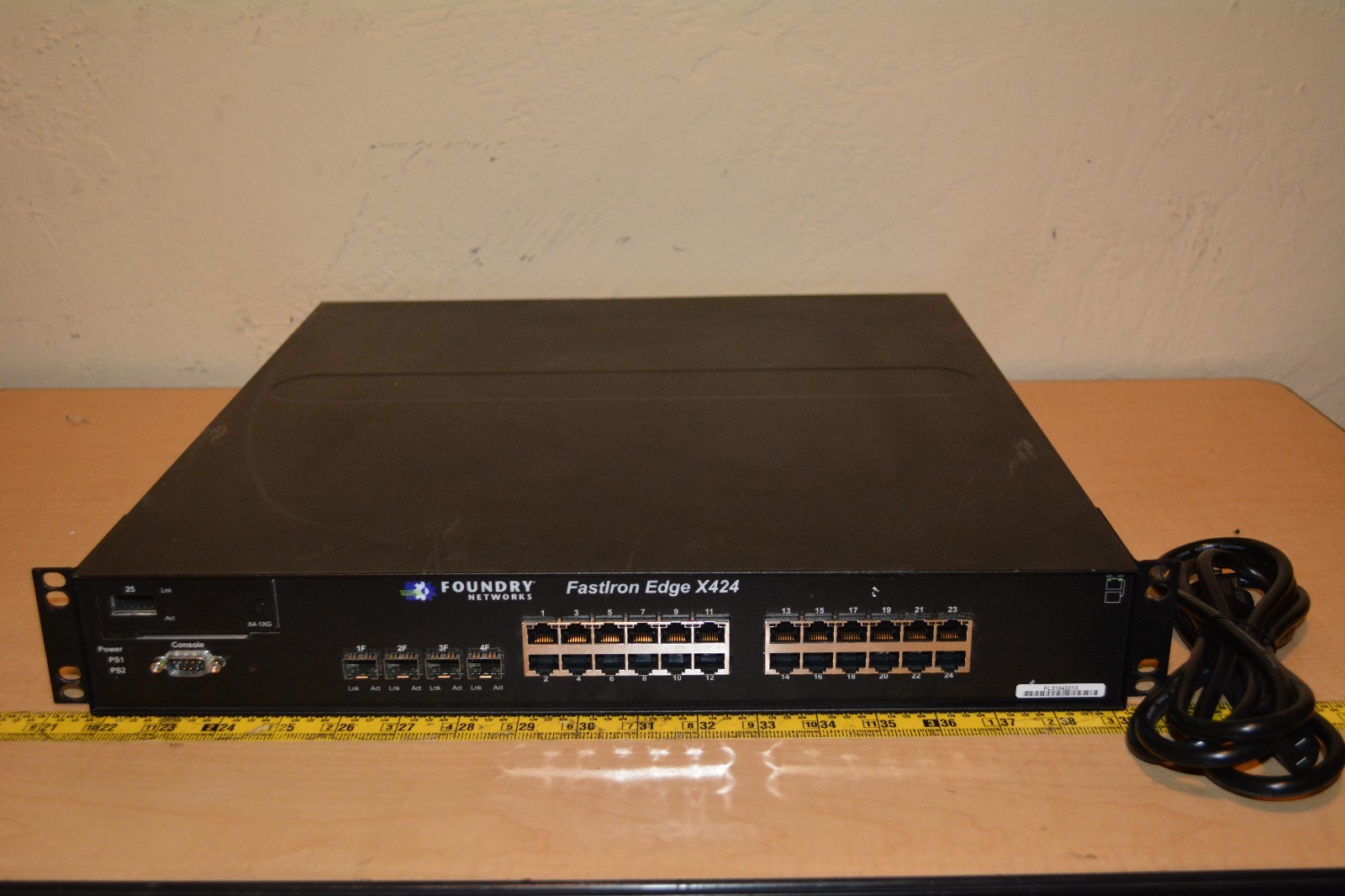 Foundry Networks FESX424 FastIron Edge 24-Port Switch W/ X4-1XG