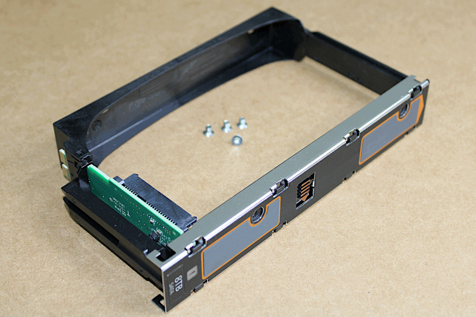 3.5'' Drive Tray & Screws for IBM Slicestor 2584, Lenovo D3284, Seagate 5U84