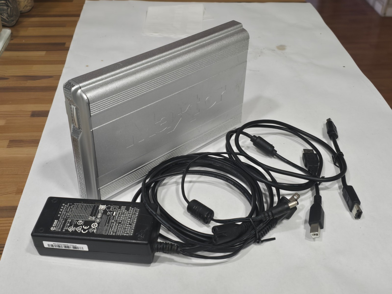 Maxtor Peripherals PTE Maxtor OneTouch II external hard drive 300 GB USB2_1394A_
