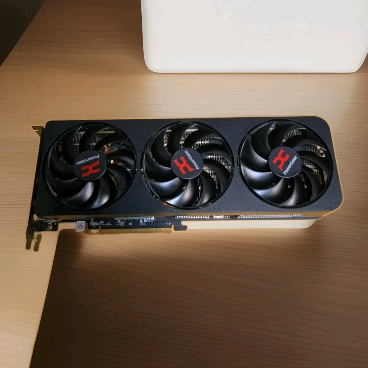 PowerColor Reaper Radeon RX 9070 XT 16GB GDDR6 PCI Express 5.0 x16 RDNA 4 ATX
