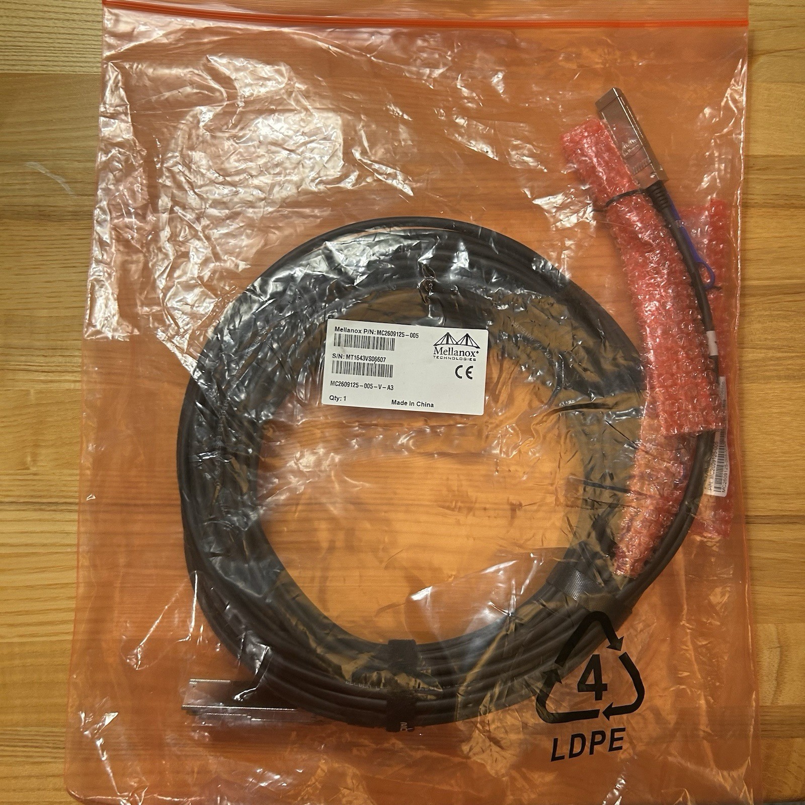 Mellanox MC2609125-005 QSFP to 4×SFP+ Breakout Cable – 5m – BRAND NEW