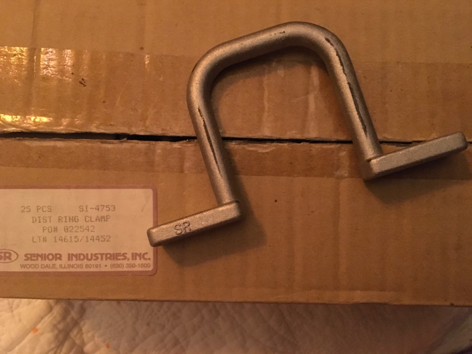 NEW IN BOX Distribution Rings 2 inch 25 pack cable management
