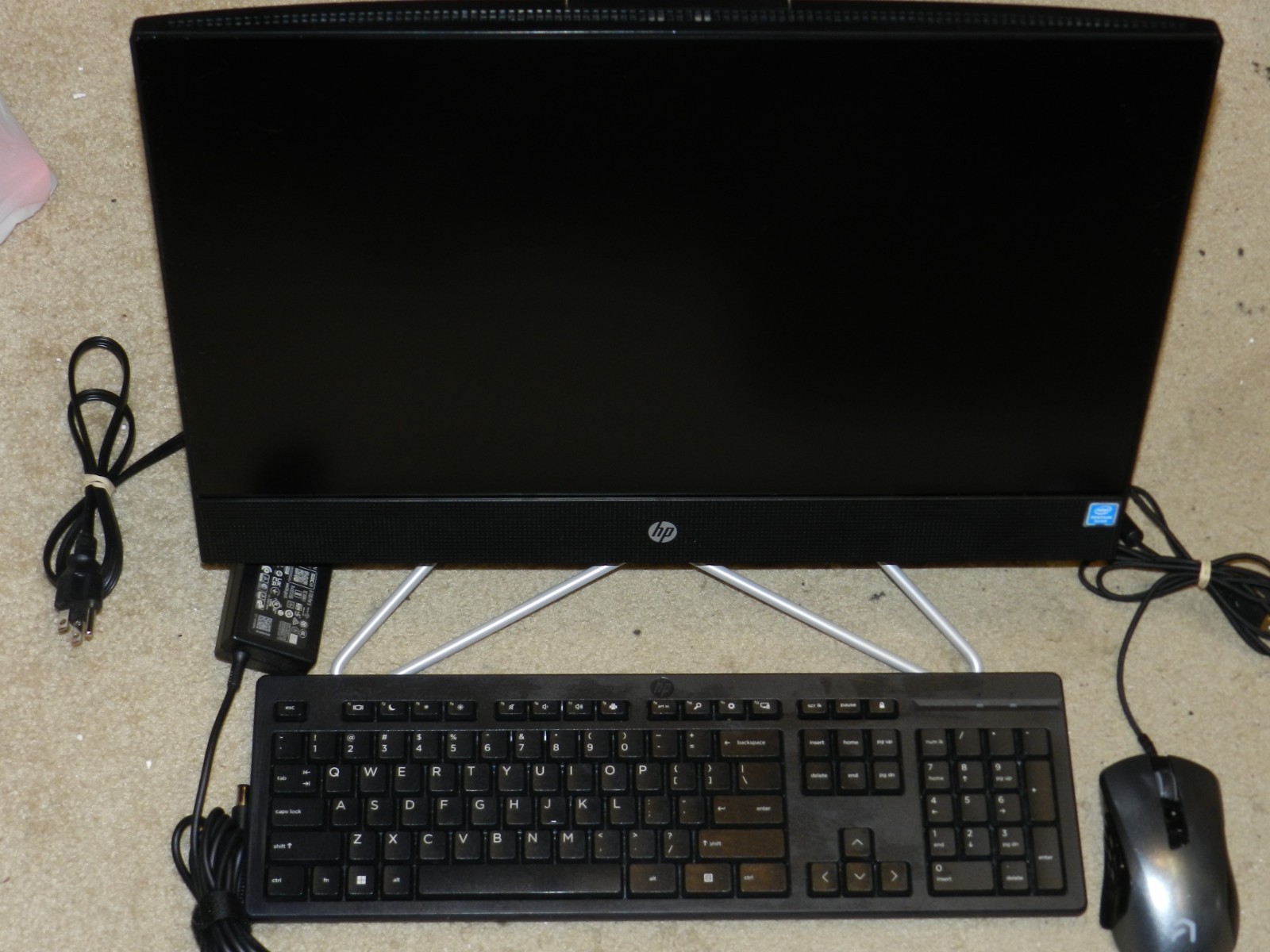 HP 22-dd0153w 21.5" All-in-One PC Pentium Silver J5040 8GB 128GB EXCELLENT COND.
