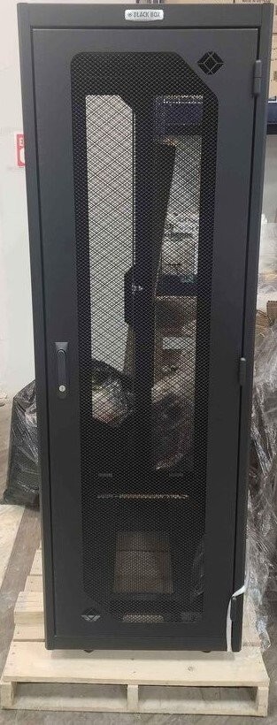 BLACK BOX SERVER RACK NETWORK STEEL CABINET 38U RACK ELITE M6 MESH BRAND NEW