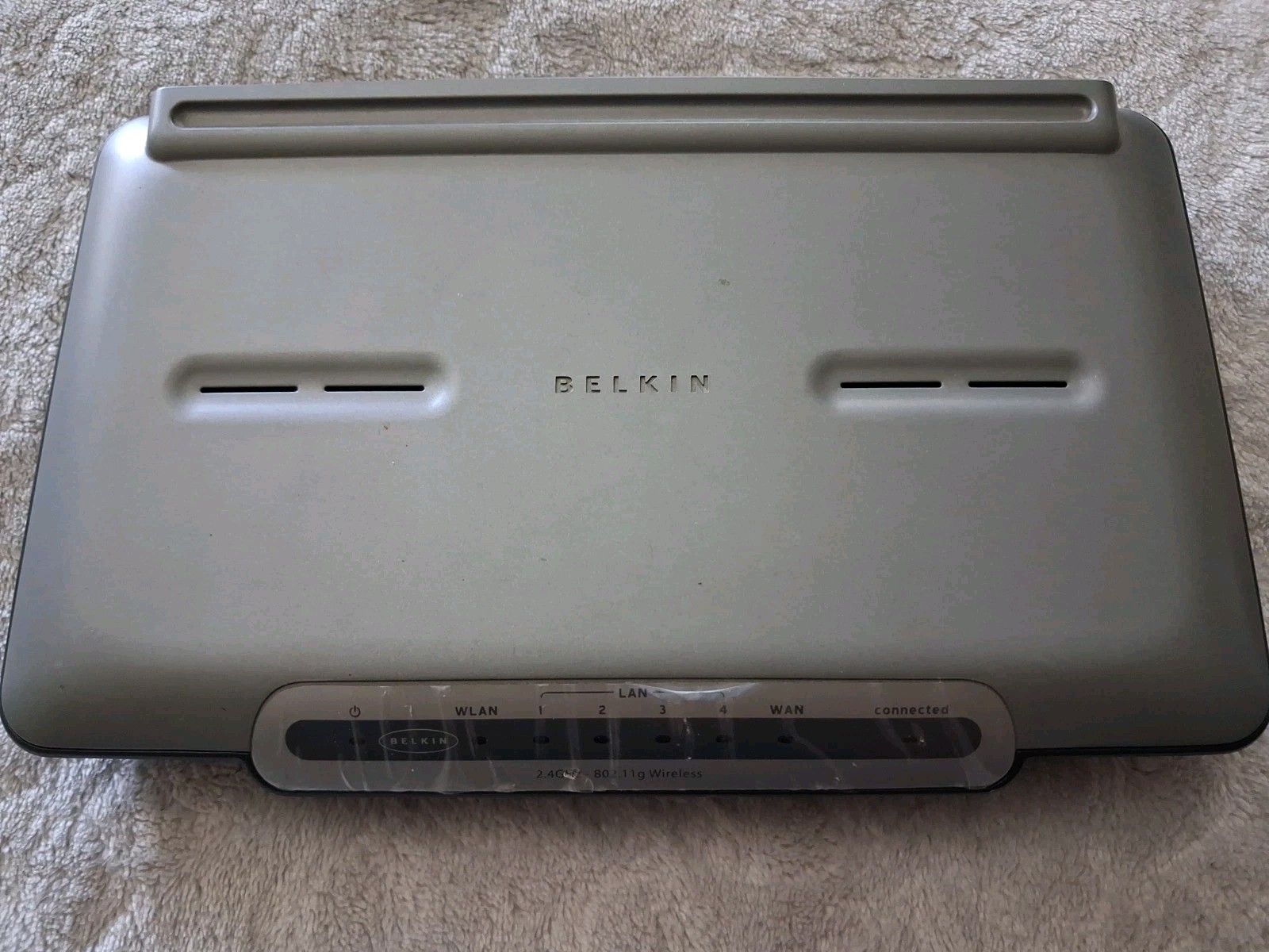 Belkin (F5D7230-4) 4-Port/DSL Gateway Router w/ Power Supply 