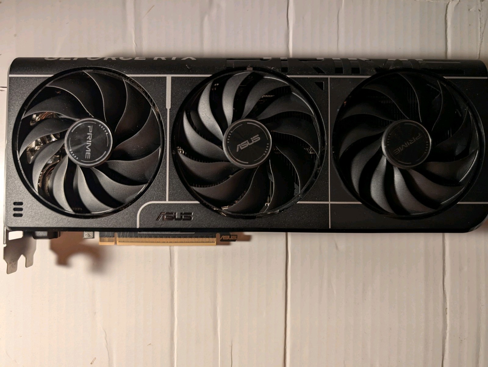 ASUS PRIME NVIDIA GeForce RTX 5070 OC Triple Fan Heatsink