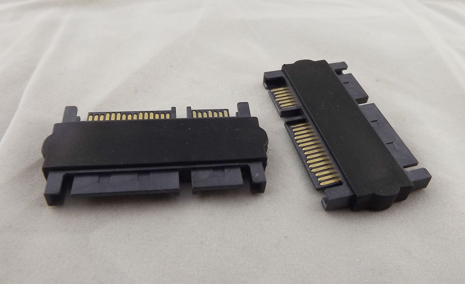 10pcs SATA 22P 7+15 Pin Male Plug to SATA 22 Pin 7+15P Male Convertor Adapter