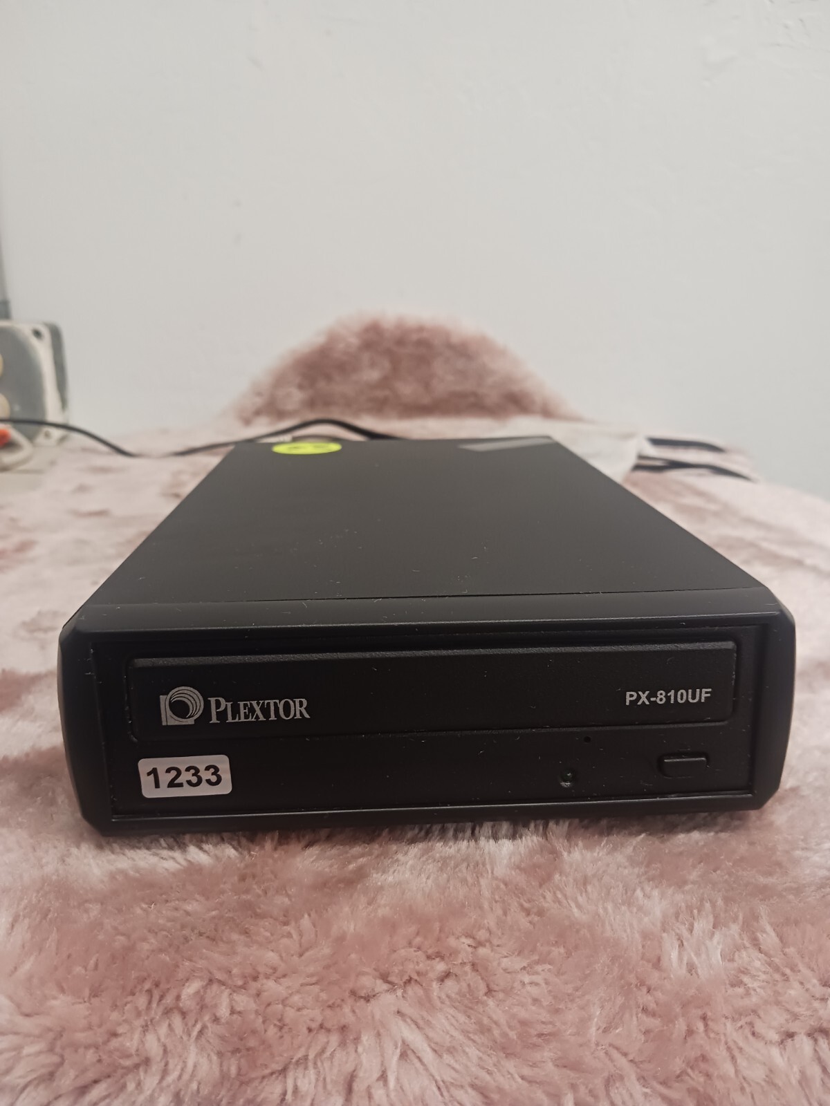 For parts PLEXTOR PX-810UF DVD/CD Rewritable Drive