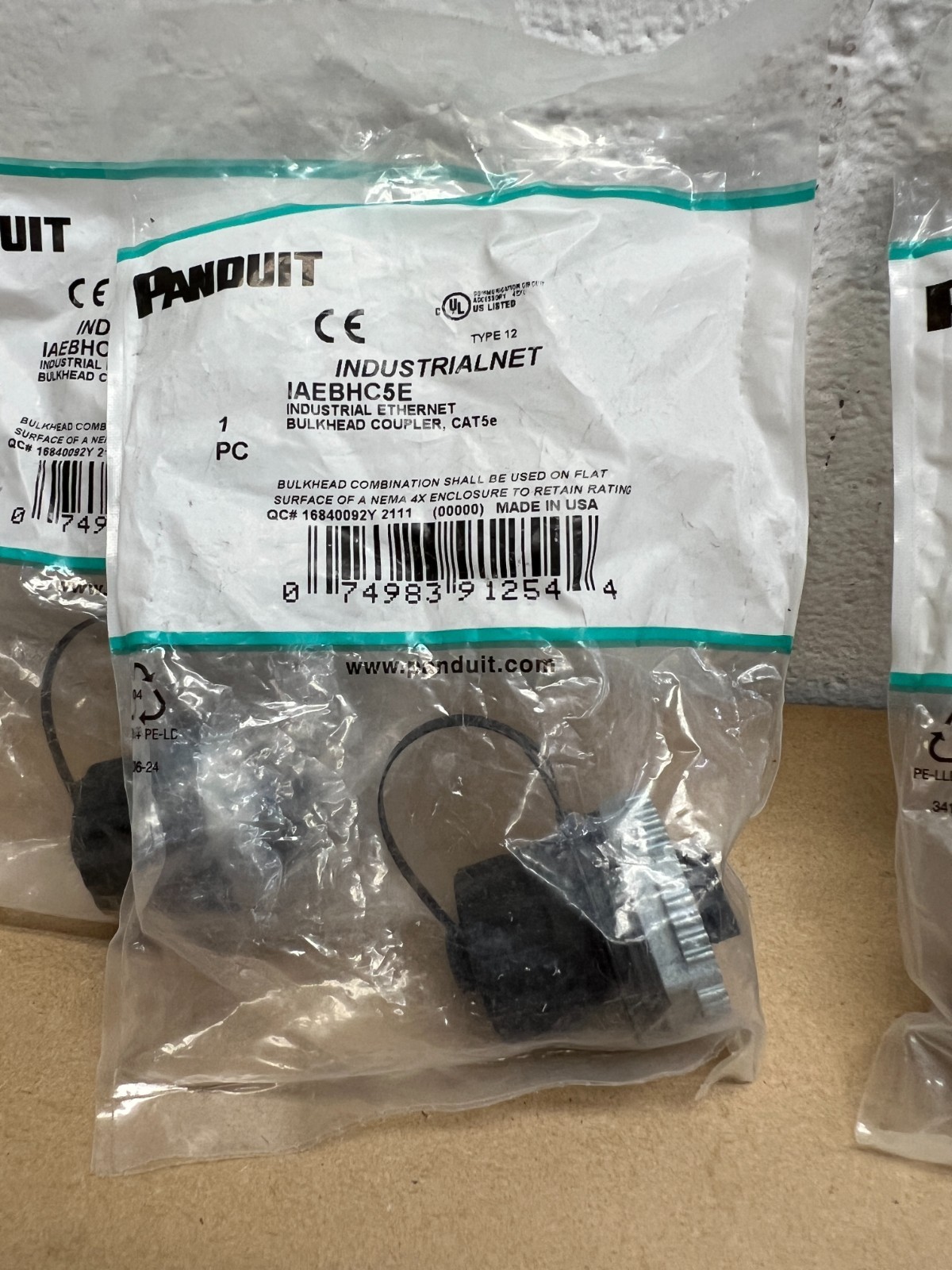 Panduit IAEBHC5E IndustrialNet Bulkhead RJ45 Coupler w/ Protective Cap *NEW*