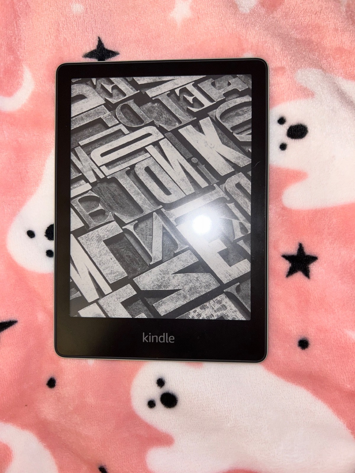 Used Kindle Paperwhite (11th Gen, Agave Green 16GB, 6.8in Display)