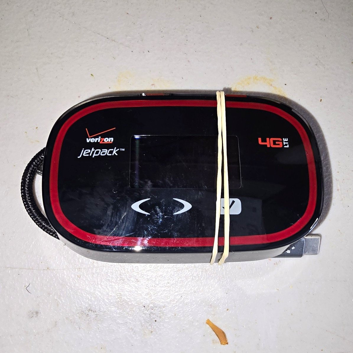 Verizon Jetpack 4G LTE MiFi Mobile Hotspot + USB Cable