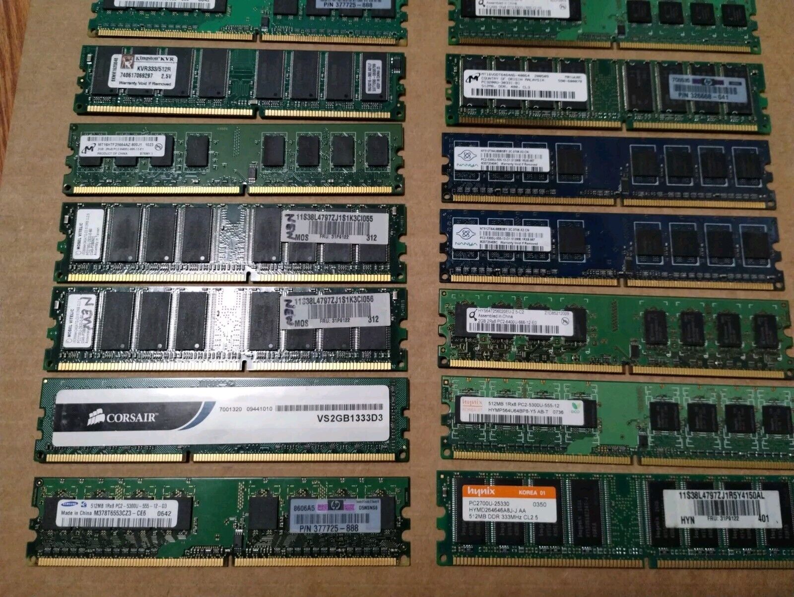 Lot of 38 RAM DIMM Mix Desktop Memory 2GB 2Rx8 PC2-5300U Unbuffered non-ECC