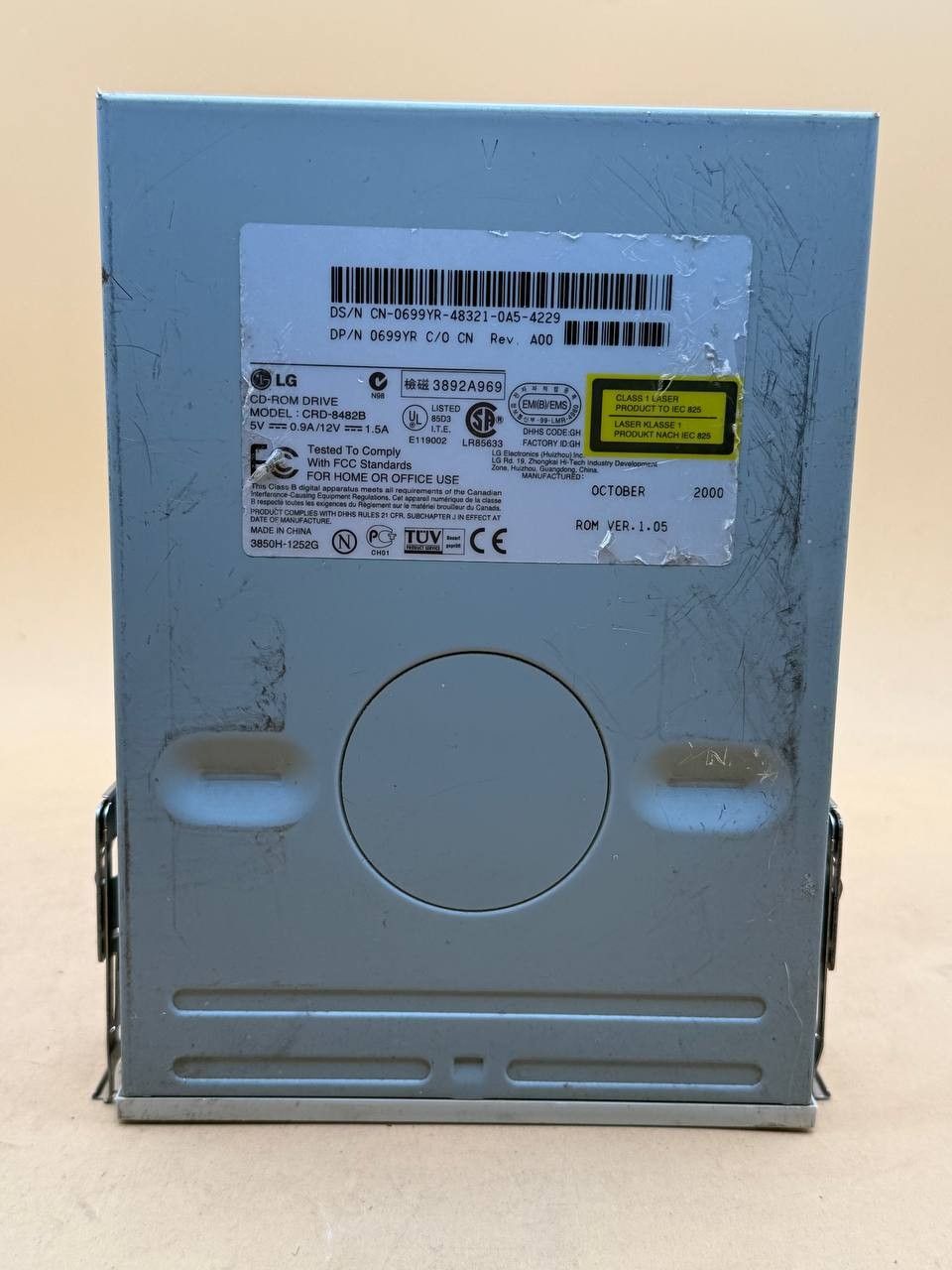 LG CRD-8482B Internal IDE CD-ROM Drive Dell DP/N 0699YR RE