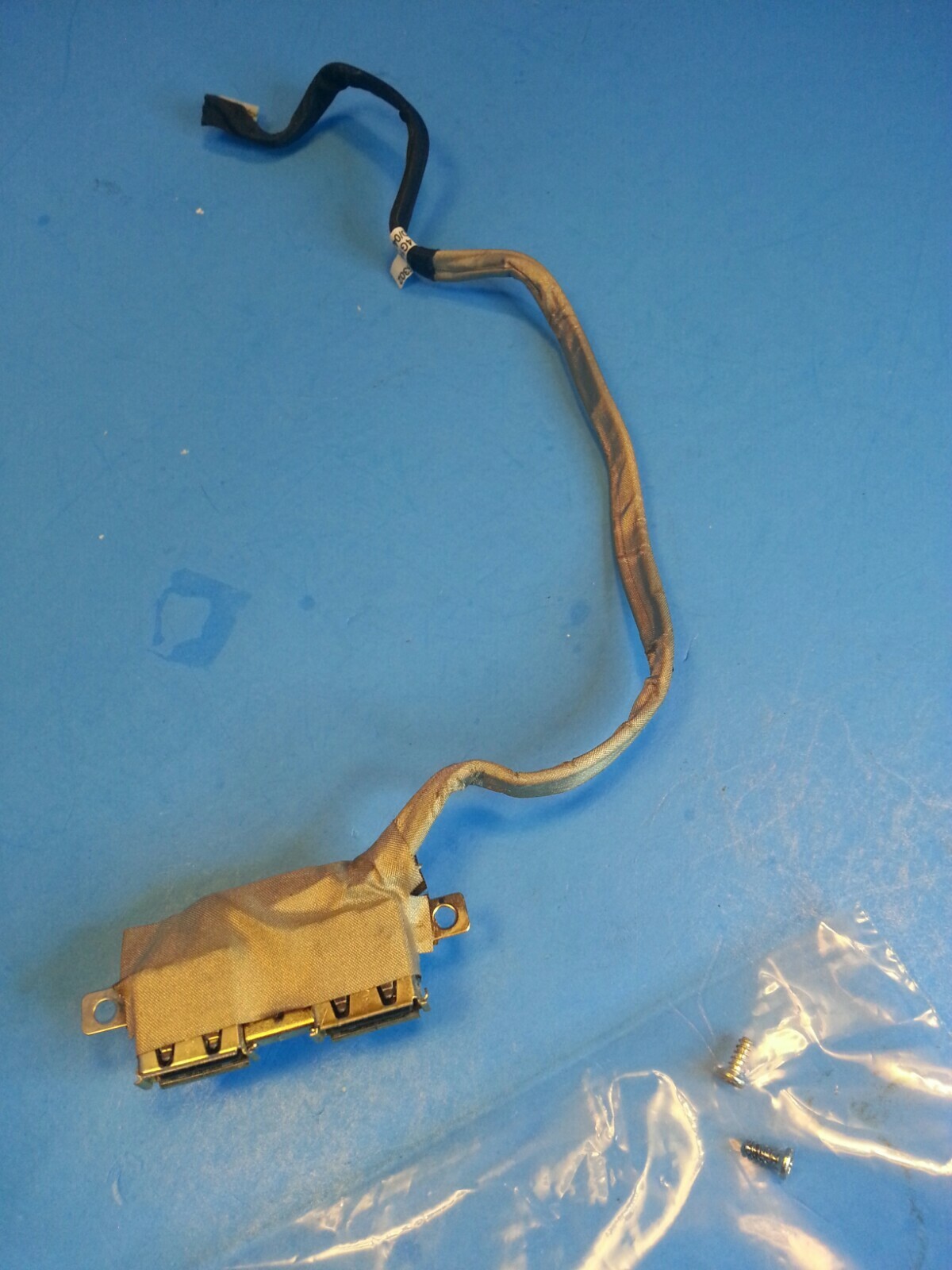 Genuine ASUS K50I K50IJ K60I K60IJ Dual USB Port w/ Cable & Screws 14G140275302