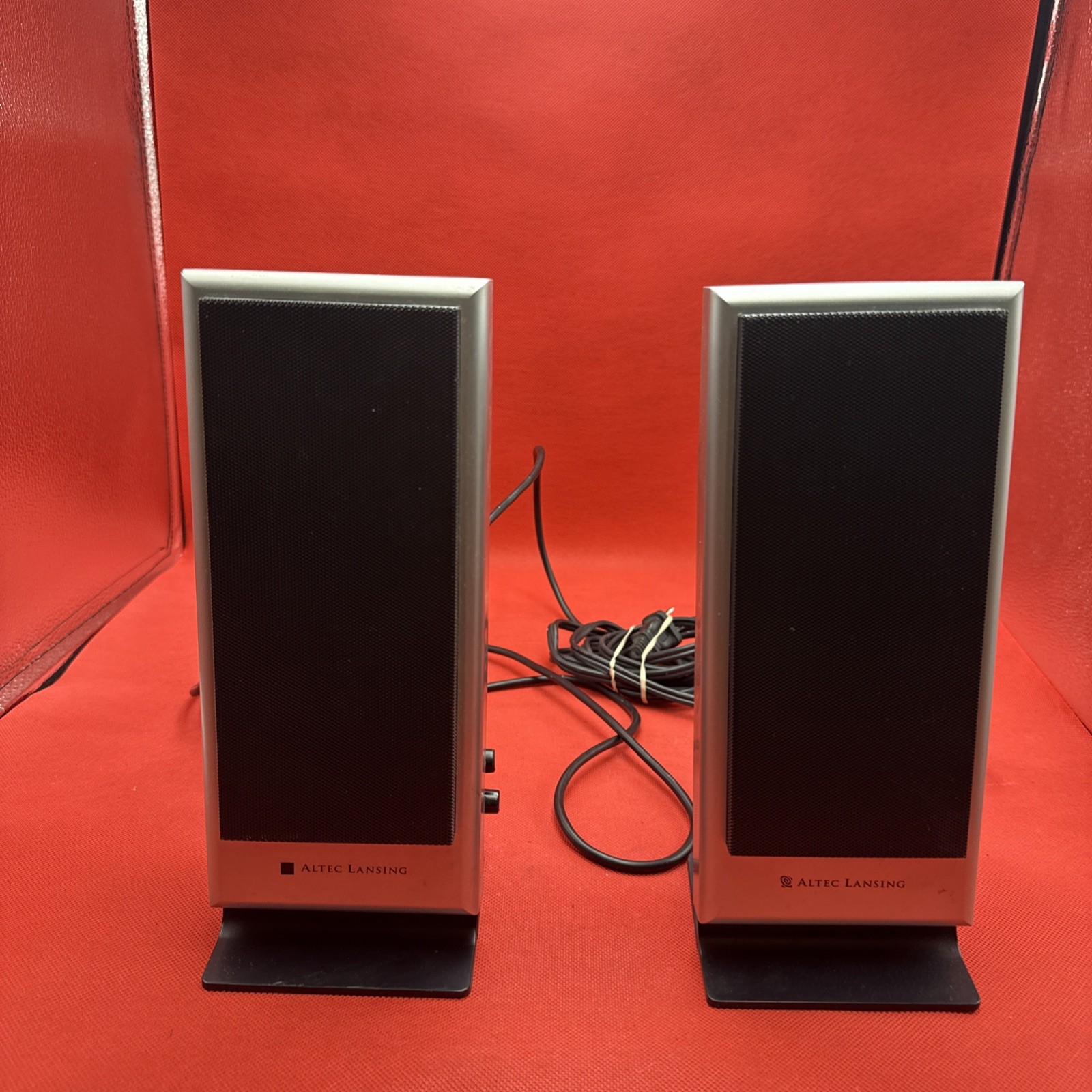 Altec Lansing VS-2120 Powered Audio System Wired Speaker Pair