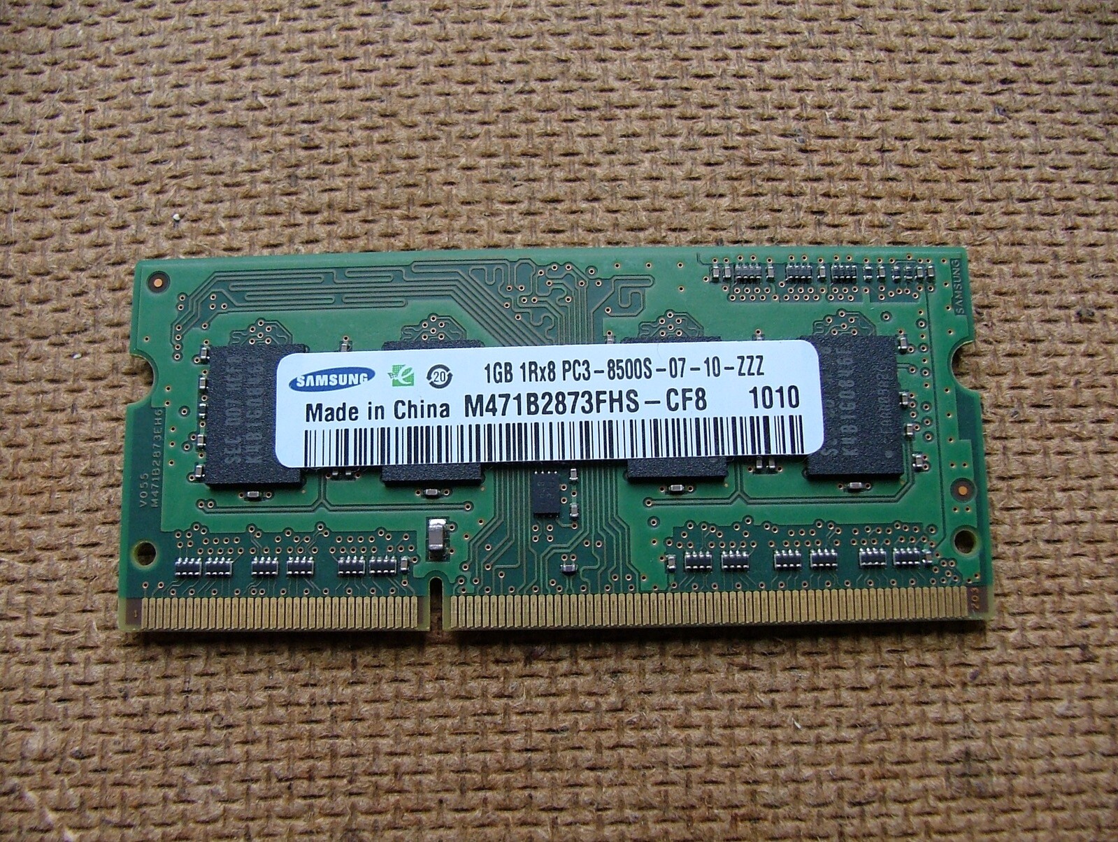 RAM 1 STICK OF 1GB  LAPTOP MEMORY 204-pin PC3-8500 (1066 MHz) DDR3 SO-DIMM