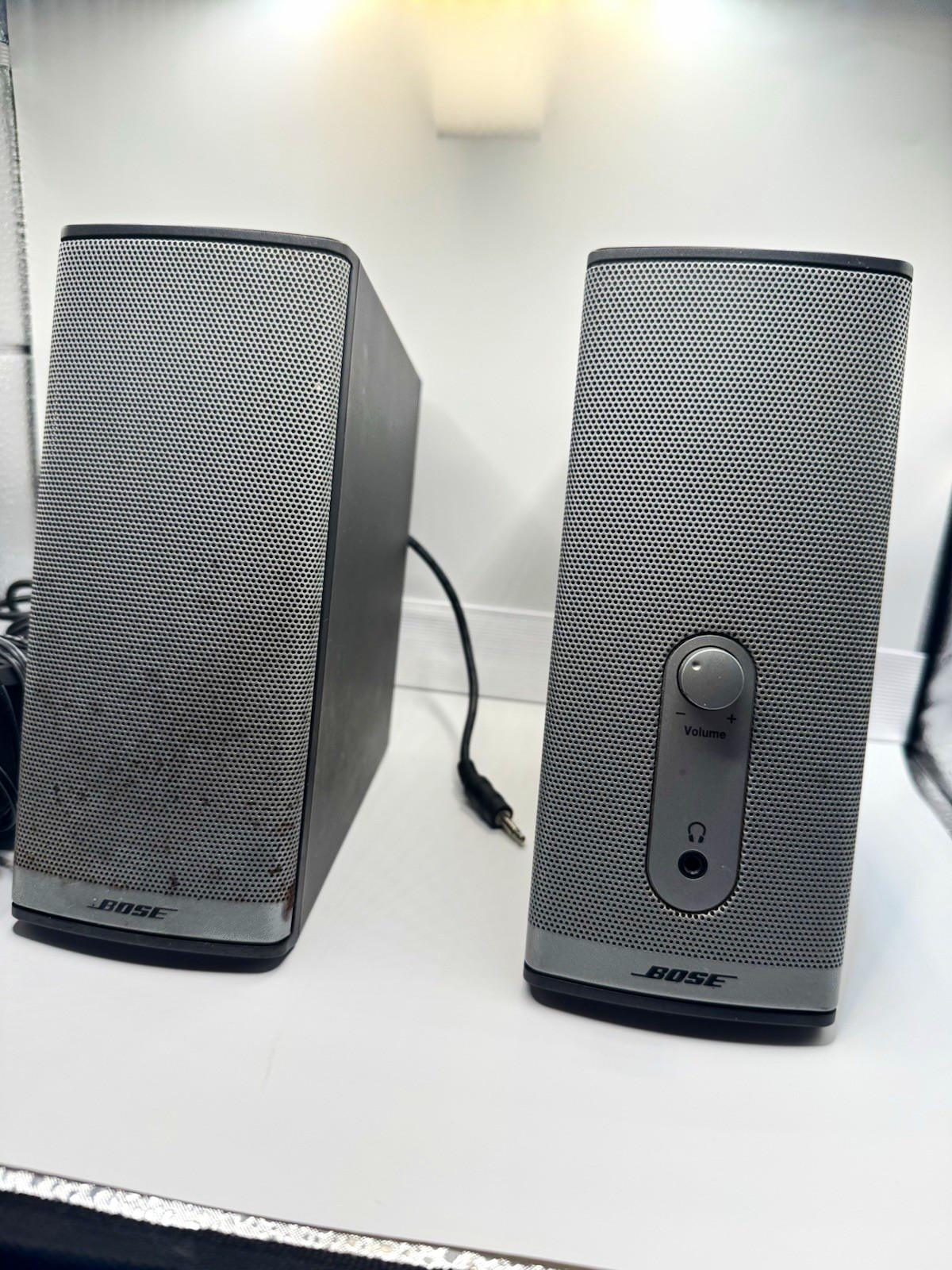 Bose Companion 2 Series II 2.0 Wired Computer Speakers Volume Control, HP Jack