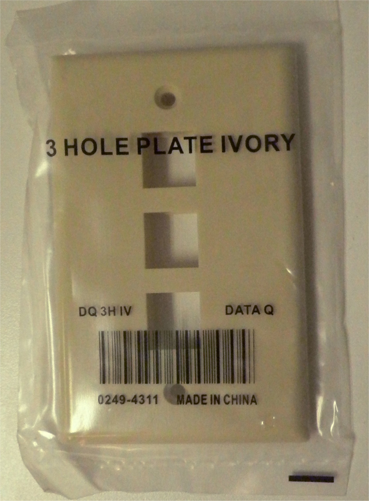 New Ivory 3-Port Keystone Wall Plate